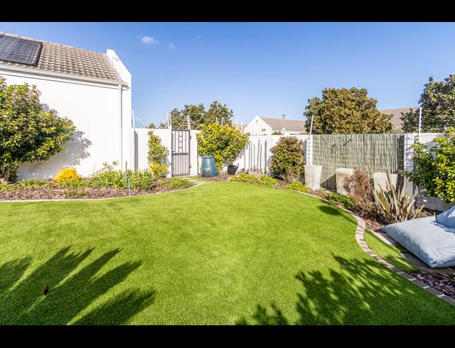 3 BEDROOM FREESTANDING SOLD IN SUNNINGDALE